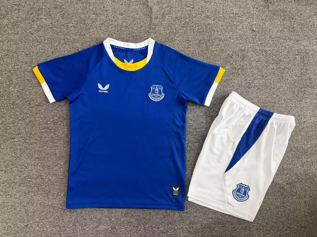 Everton Home football shirt
